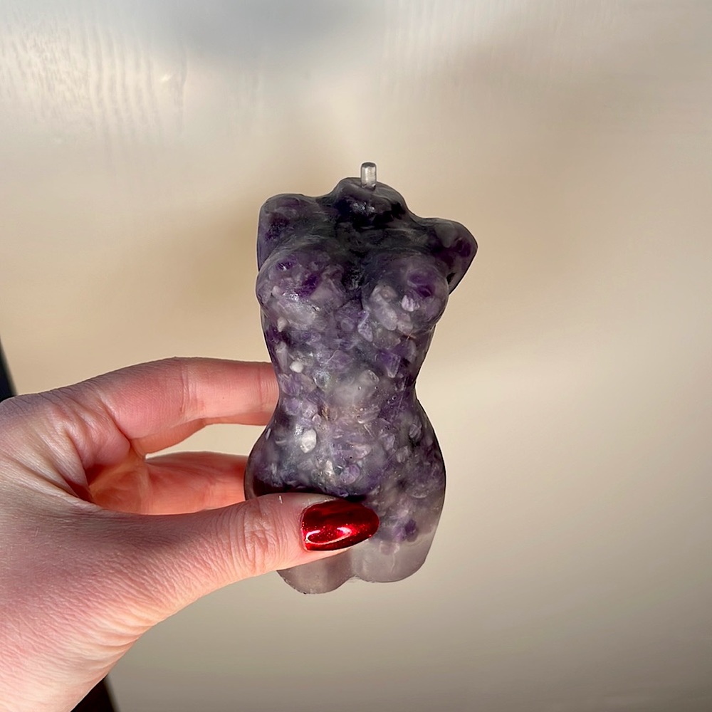 Amethyst Female Body Statue, Stone Chips, Home Decor, Crystal Gifts.